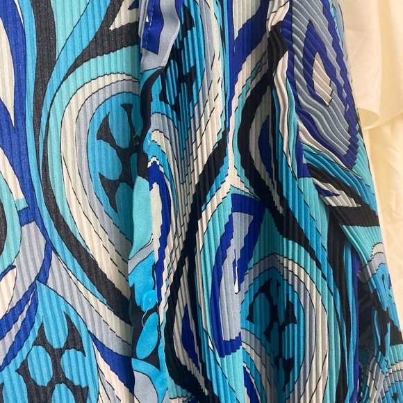 SOLD- paisley balloon sleeve groovy button up - Picture 7 of 9